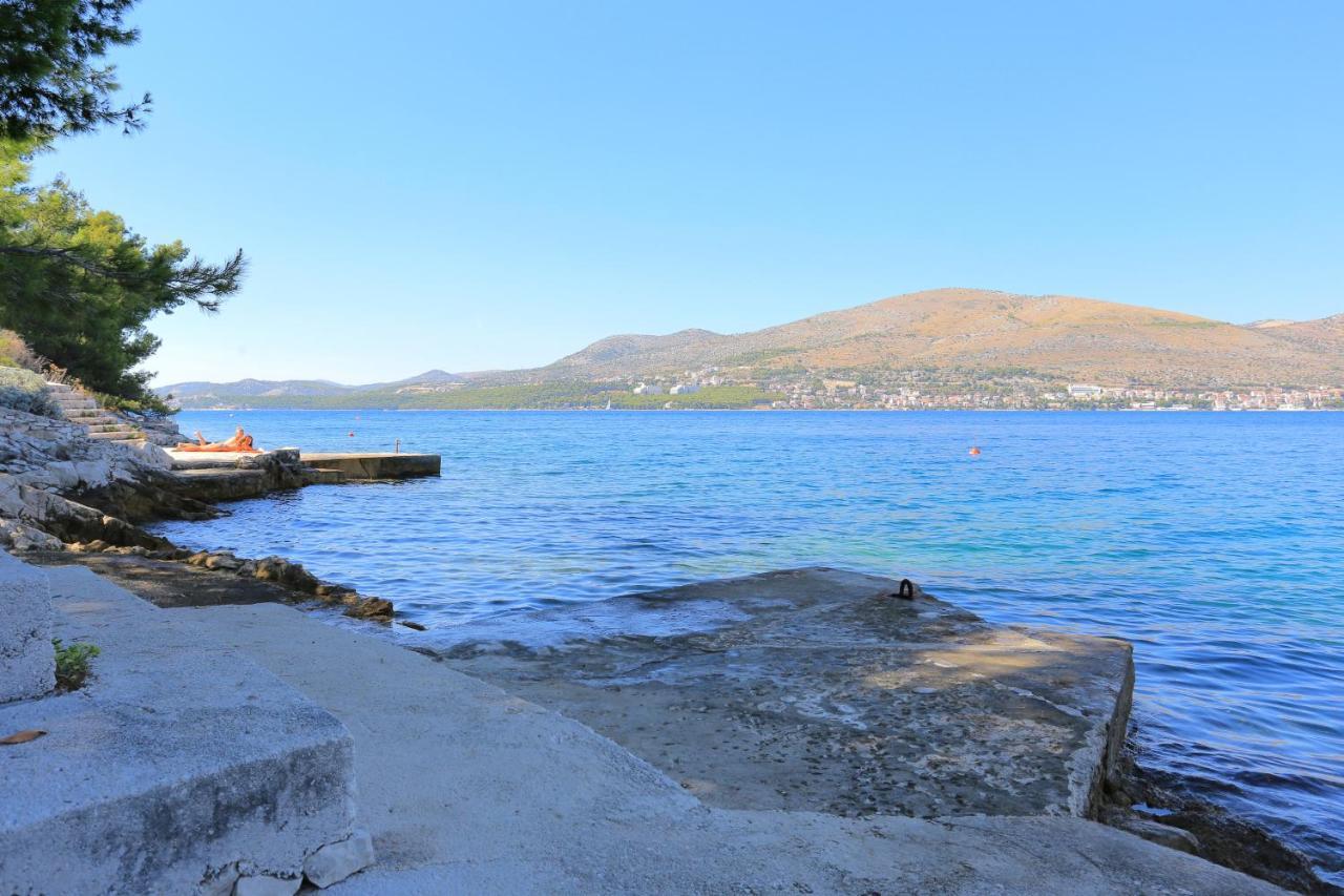 Apartments By The Sea Okrug Donji, Ciovo - 12502 Okrug Gornji Kültér fotó